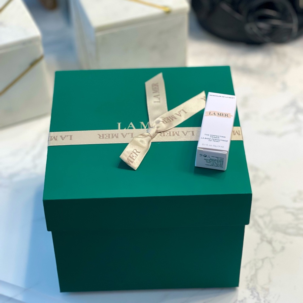 LA MER 8 Travel Gift Set-Cream/Eye Concentrate/Renewal Oil/Serum/Mask/& Box